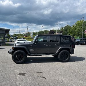 2018 JEEP WRANGLER JK UNLIMITED SAHARA — фото 3