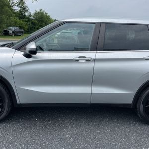 2022 Mitsubishi OUTLANDER ES 2.5 S-AWC 照片 4