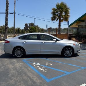 FORD FUSION SE - 10