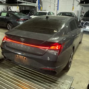 HYUNDAI ELANTRA LIMITED - 8