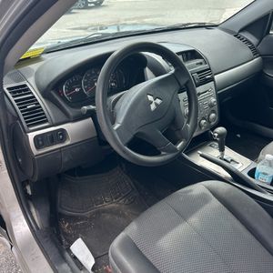 2012 Mitsubishi GALANT FE — миниатюра 35