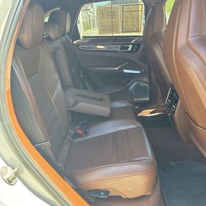 صورة مصغرة 35 لـ 2022 Porsche CAYENNE TURBO S E-HYBRID