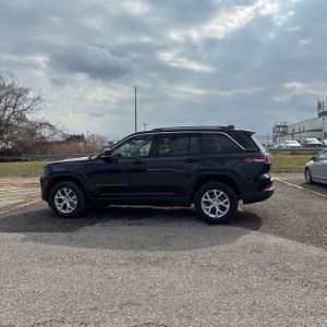 JEEP GRAND CHEROKEE LIMITED 4D SUV RWD - 3