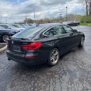 BMW 330I GRAN TURISMO XDRIVE - 8