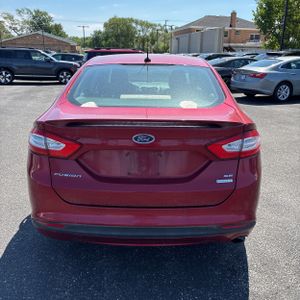 FORD FUSION SE - 7