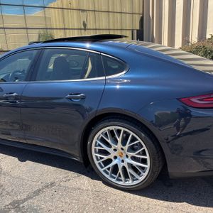 PORSCHE PANAMERA - 6