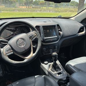 2014 JEEP CHEROKEE LIMITED — миниатюра 36