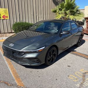 HYUNDAI ELANTRA SEL SPORT - 1