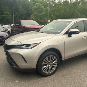 2021 Toyota VENZA XLE photo 2