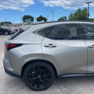 LEXUS NX 350 F SPORT HANDLING - 9