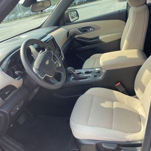2023 Chevrolet TRAVERSE LS — миниатюра 31