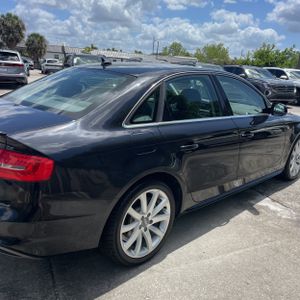 AUDI A4 2.0T PREMIUM - 9