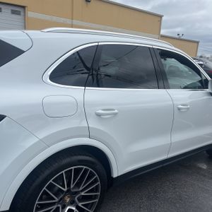 PORSCHE CAYENNE S - 9