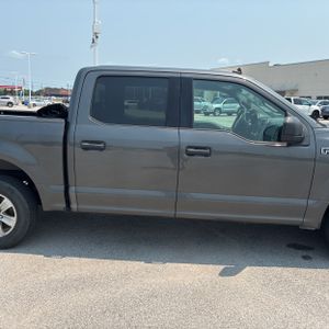 2019 FORD F-150 XLT — миниатюра 11