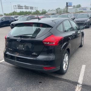 FORD FOCUS SE - 5