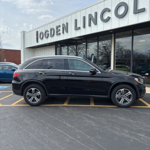 MERCEDES-BENZ GLC - 10