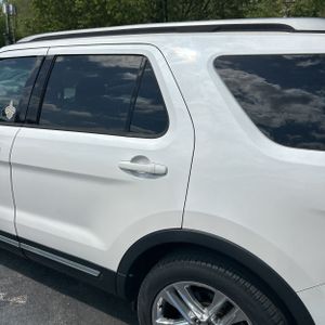 FORD EXPLORER XLT - 6