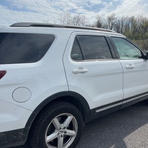 FORD EXPLORER XLT - 9