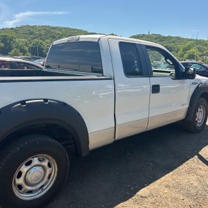 2011 FORD F-150 XLT photo 9