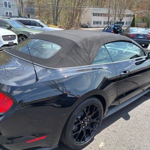 FORD MUSTANG ECOBOOST - 9