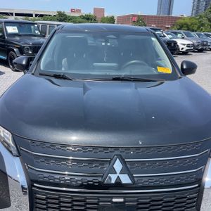 2022 Mitsubishi OUTLANDER SE — миниатюра 15
