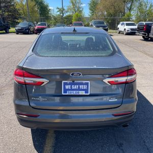 FORD FUSION SE - 7