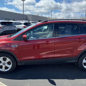 FORD ESCAPE SE - 4