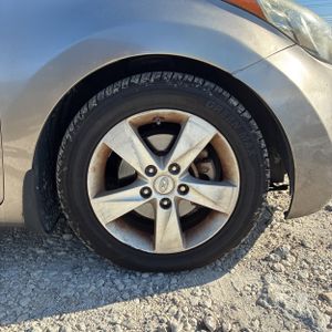 2013 Hyundai ELANTRA GLS — миниатюра 18