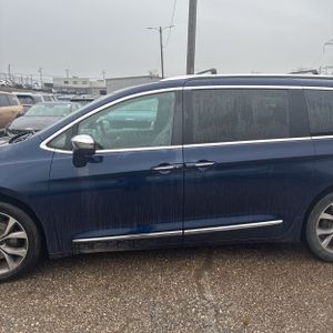 CHRYSLER PACIFICA LIMITED - 4