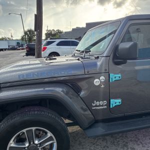 2020 JEEP WRANGLER UNLIMITED SAHARA 照片 2