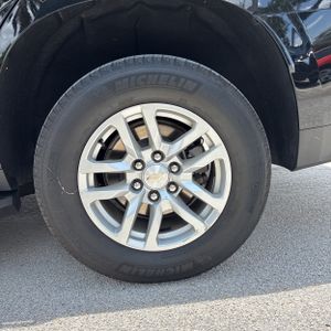 2023 Chevrolet TAHOE LT — миниатюра 18