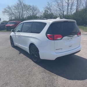 CHRYSLER PACIFICA TOURING L PLUS - 5