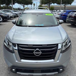 2022 Nissan PATHFINDER SL — фото 14