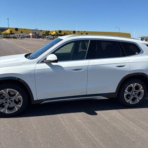 2025 BMW X1 XDRIVE28I — фото 4