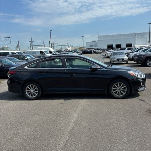 2019 Hyundai SONATA SE 照片 10