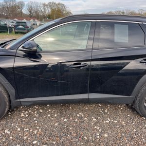 HYUNDAI TUCSON LIMITED - 4