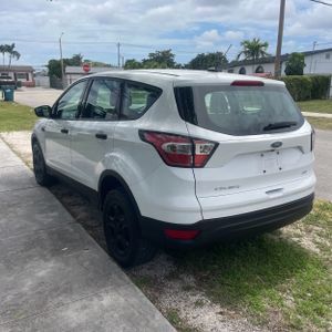 FORD ESCAPE S - 5