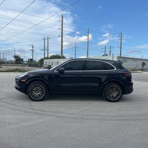 2019 Porsche CAYENNE BASE — фото 3