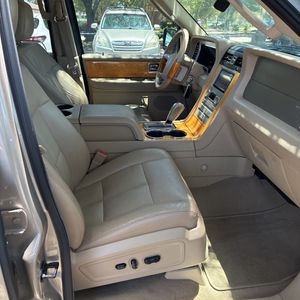 صورة مصغرة 32 لـ 2008 Lincoln NAVIGATOR BASE