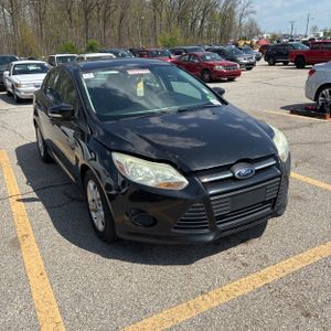 FORD FOCUS SE - 10