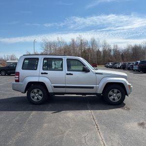 JEEP LIBERTY SPORT - 10