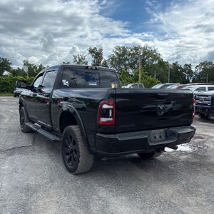 2019 RAM 2500 LARAMIE — фото 4