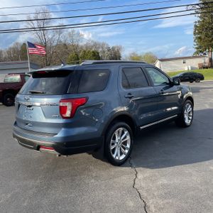 FORD EXPLORER XLT - 8
