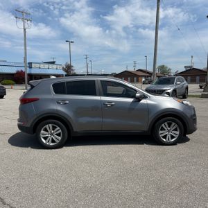 KIA SPORTAGE - 10