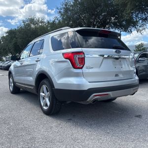 FORD EXPLORER XLT - 5