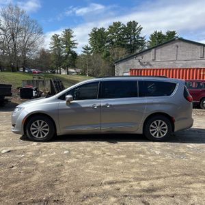 CHRYSLER PACIFICA TOURING-L - 3