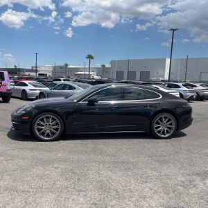 2019 Porsche PANAMERA 4 照片 3