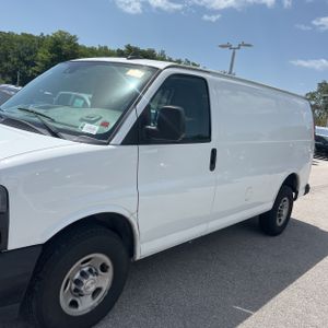 صورة 2 لـ 2021 Chevrolet EXPRESS 2500