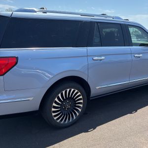 صورة 9 لـ 2019 Lincoln NAVIGATOR L BLACK LABEL
