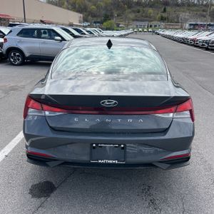 HYUNDAI ELANTRA SEL - 7